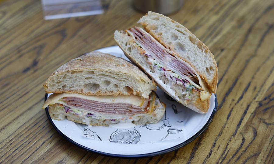 Sándwich de pastrami