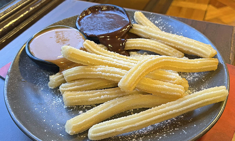 Docena de churros a la espaola - Restorn El Cid - Estadio Espaol Las Condes