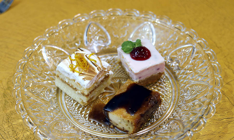 Los tres postres juntos: Leche asada, Tartaleta y Torta
