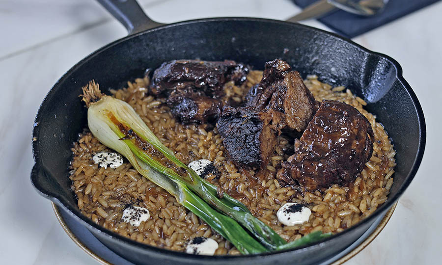 Arroz meloso con carne de res en coccin lenta