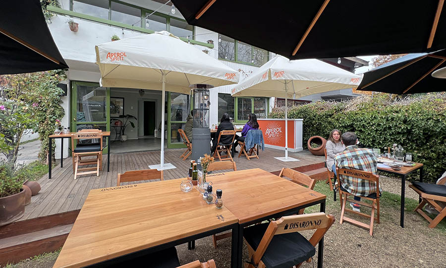 El jardn y terraza de Raffaella Cucina