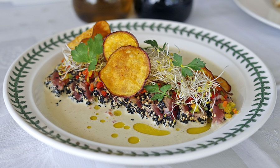 Tataki de atn - Cilantro Bistr