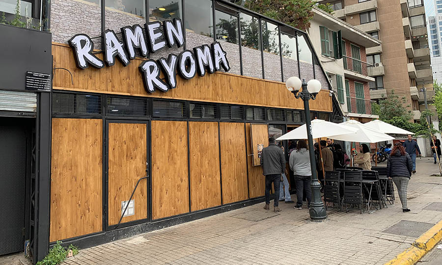 Foto de Ryoma Ramen en calle Holley con Suecia