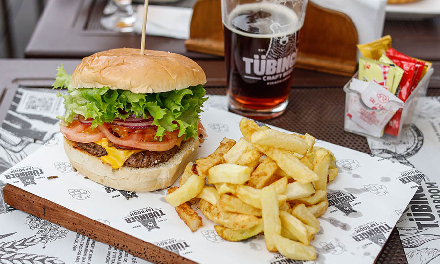 Hamburguesa Cascade - Taproom Tbinger y Cervecera