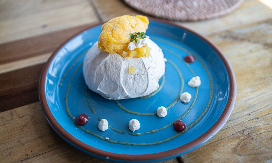 Pavlova con papaya