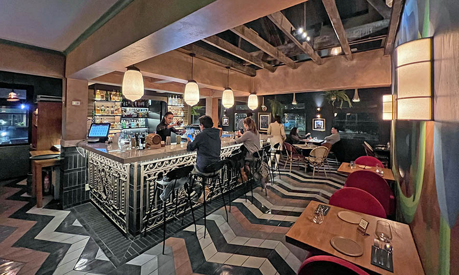 El segundo piso de FOR. El restobar - For