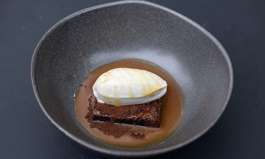 Brownie con helado