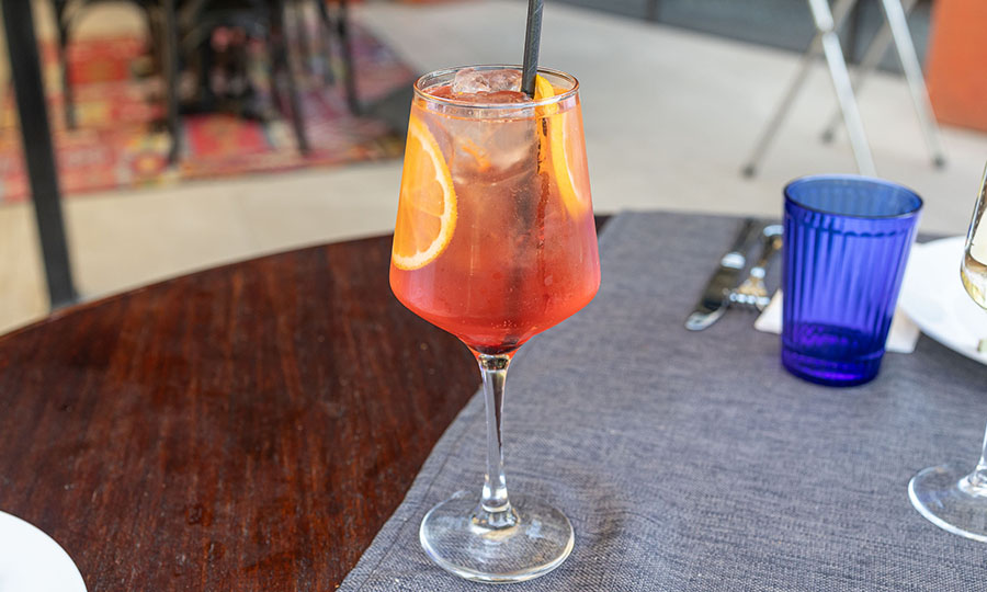 Arancia Spritz con Campari y Cointreau  - Casa Giardino