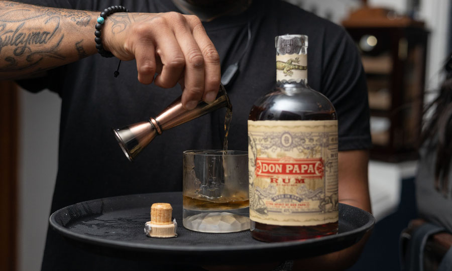 Ron Don Papa en las rocas - La Ronera Barrio Italia