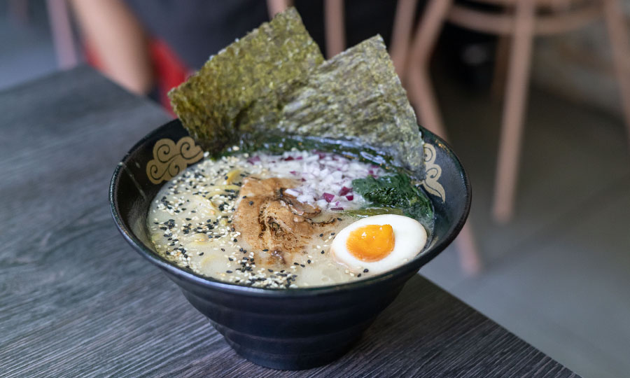 Ramen Tonkotsu Shoyu - Momotaro - Los Leones