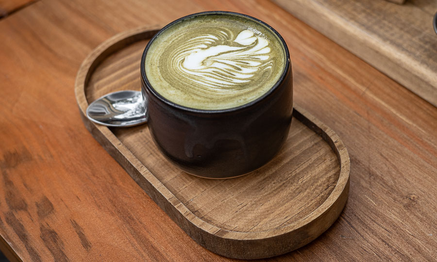 Intenso y rugoso Marcha latte