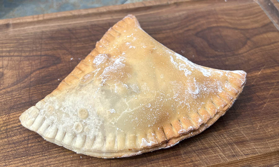 Atinada empanada frita de postre: Manjar nuez