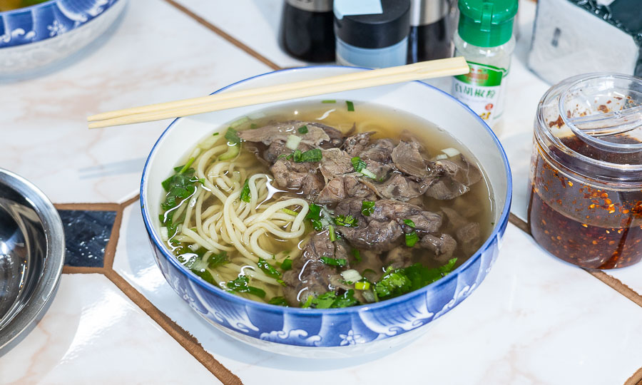 Ramen chino de vacuno laminado con fideo delgado