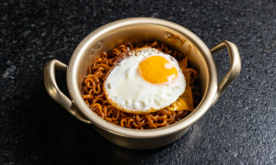 Divertidos Fideos Jjapaghetti (jajangmyeon)