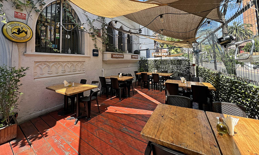 La terraza frontal de Mir Vos en Providencia