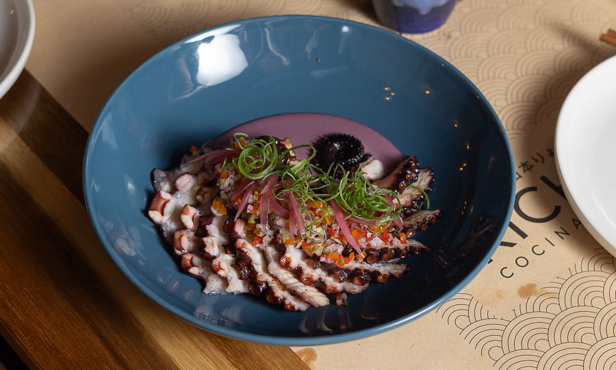 Pulpo batayaki al olivo - Kichiro