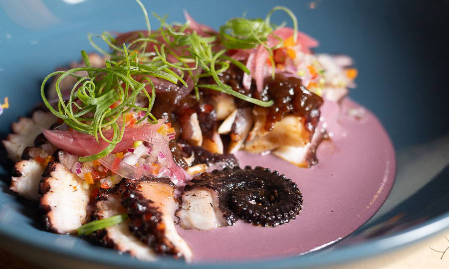 Pulpo batayaki al olivo - Kichiro