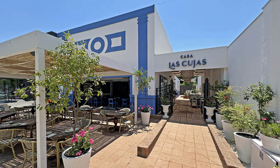 Acceso al Restaurante Casa Las Cujas en A. de Cordoba