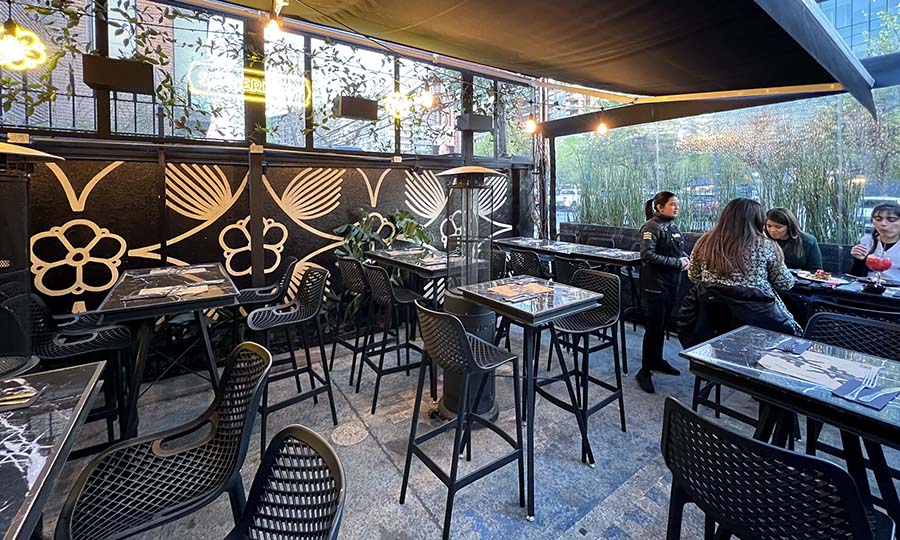 La terraza inicial de Caoba