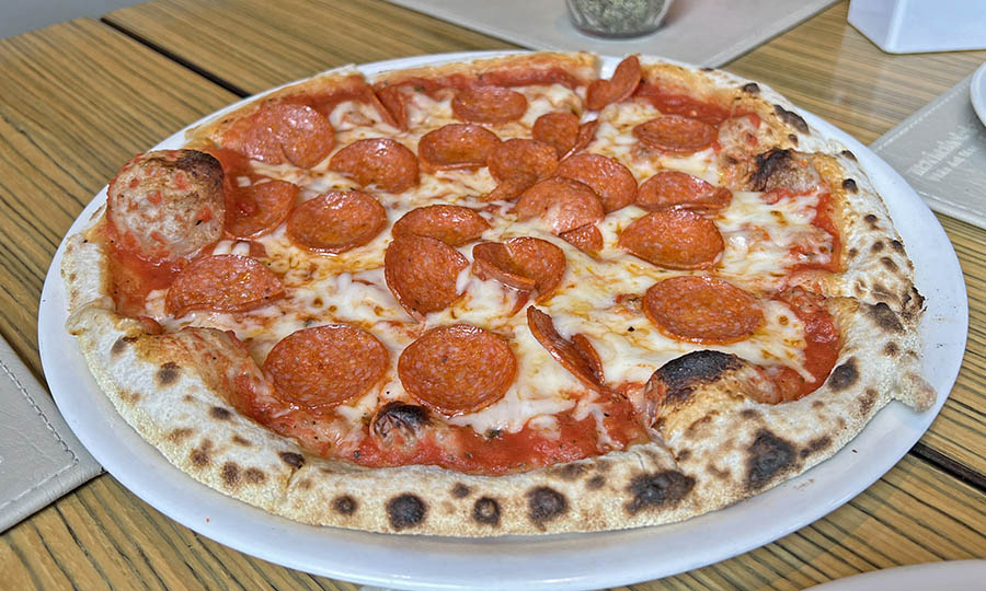 Pizza pepperoni
