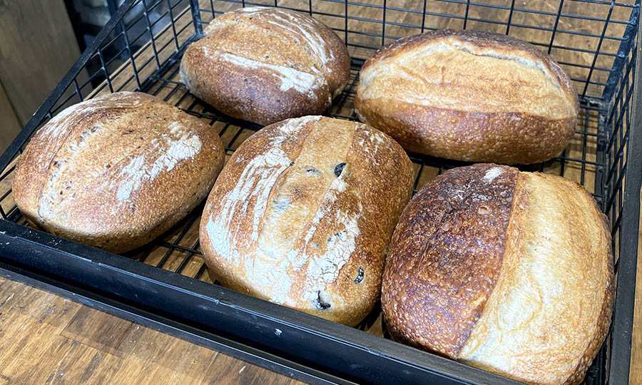 Pan de campo de masa madre - Fotos de Panadera Cadaqus