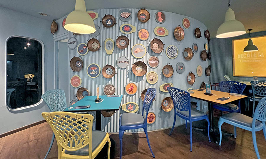 El 2 piso del restaurante De Caleta en Monticello - DeCaleta - Monticello