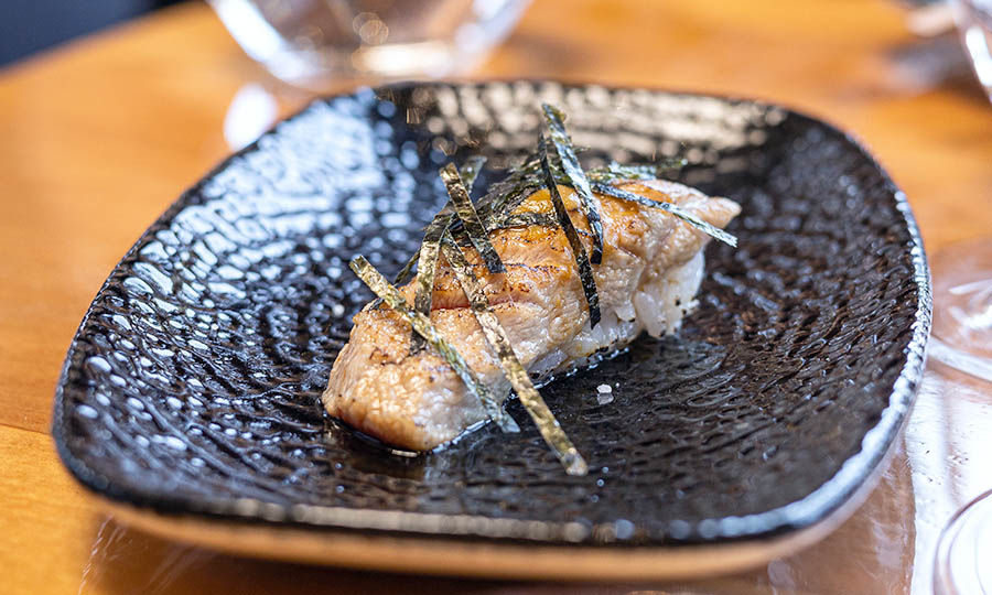Equilibrada Molleja de congrio en tempura trufada