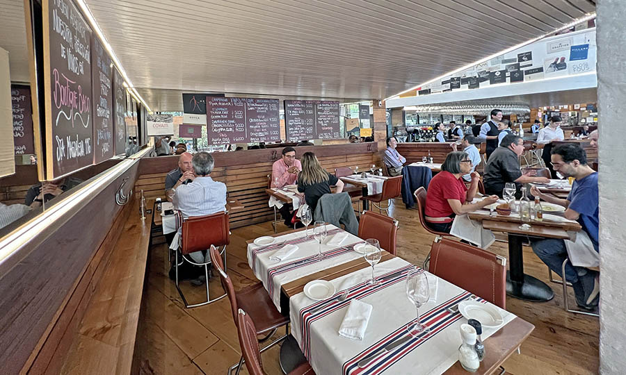 Saln sur del restaurante Baco
