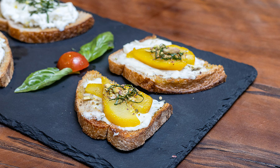 La Brusquetta: 2 pera con Gorgonzola