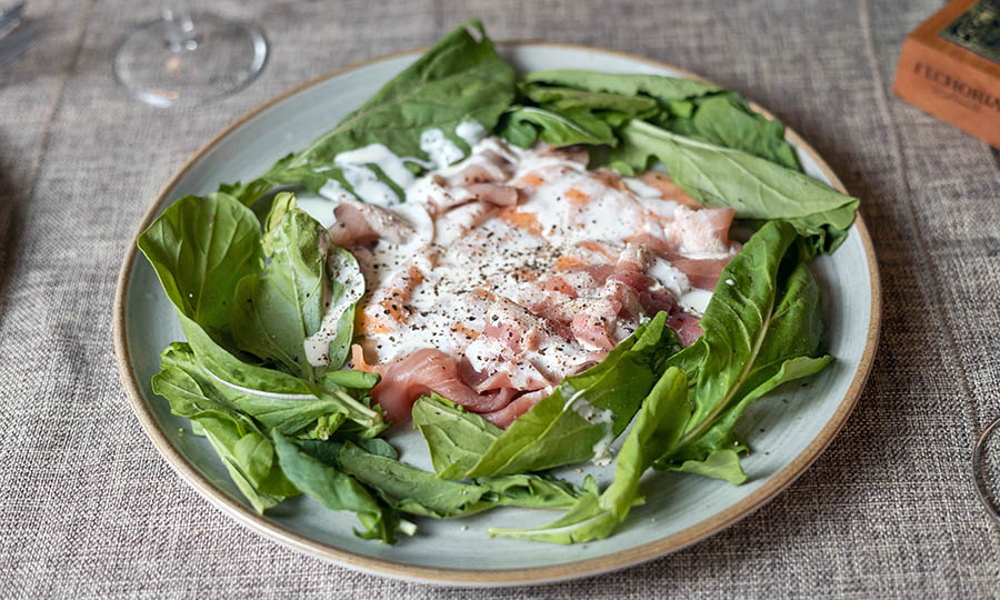 Tro de carpaccio de pescados