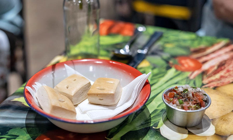 Mini panes Coliza y pebre de cortesa - Maestranza MUT