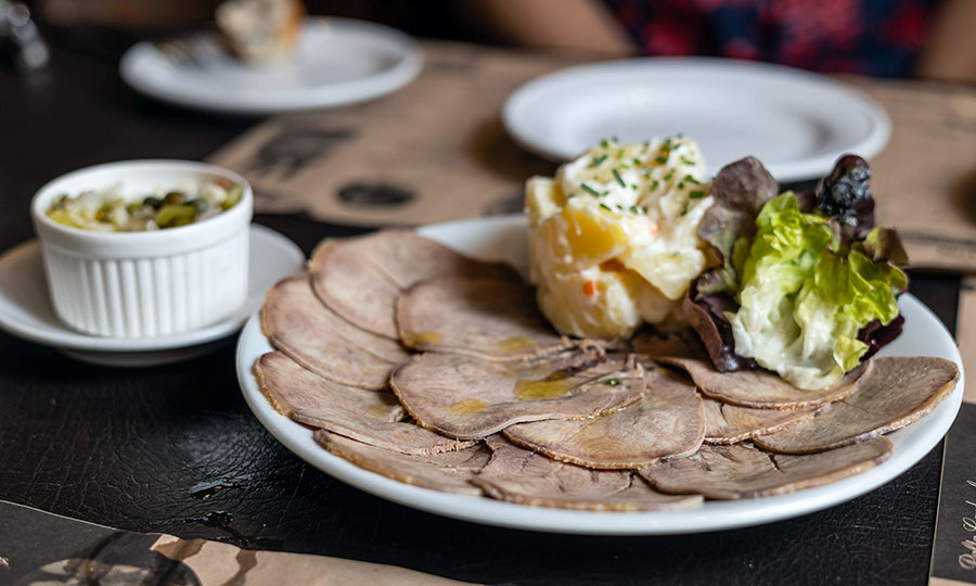 Lminas de lengua con papas mayo y trtara - Ana Mara - Club Hpico