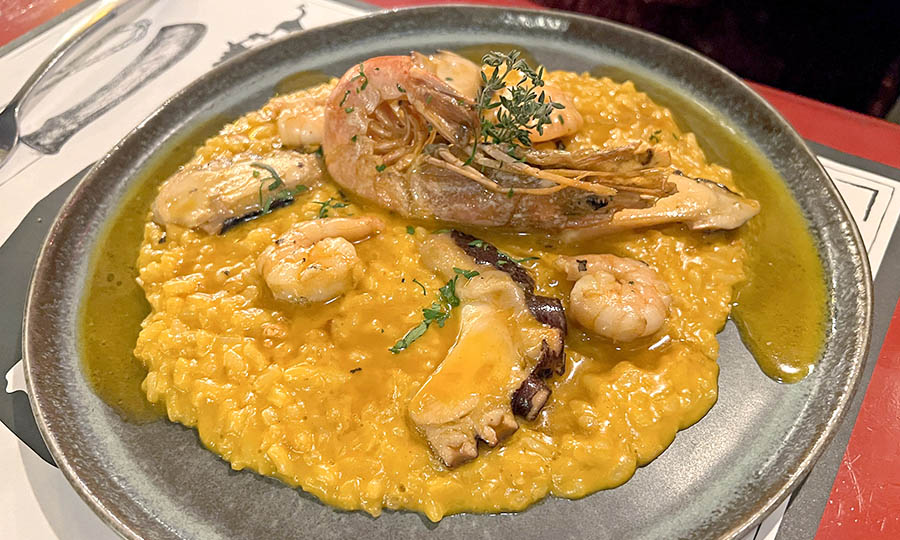 Risotto di Zafferano gamberi e pólipo