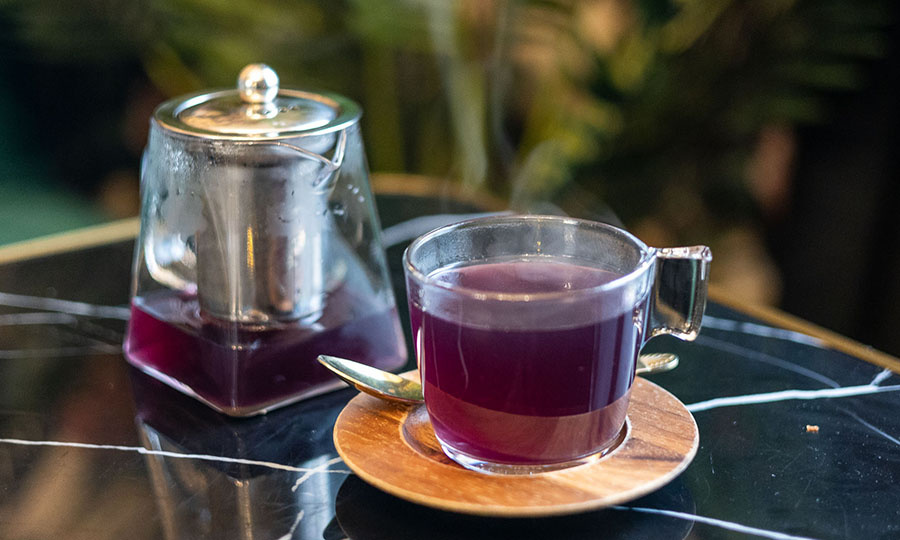 Tetera con t o infusiones para compartir