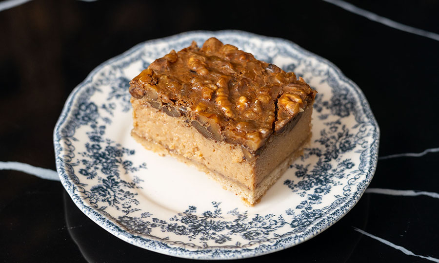 Kuchen de nuez concentrado y logrado
