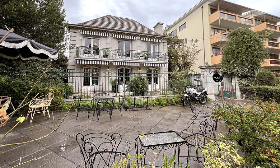 Fachada del café y bistró Casa Juliet en Providencia