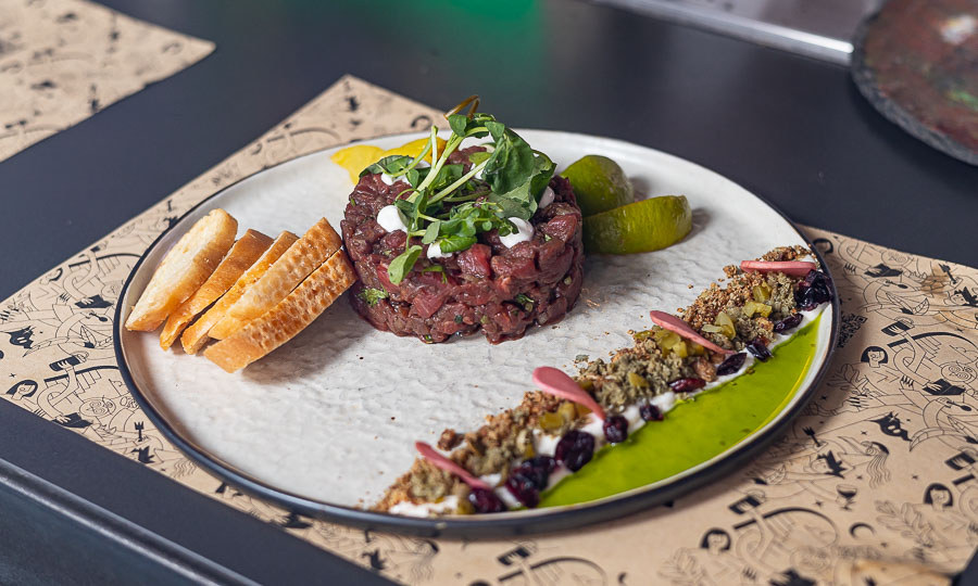 El acertado y elegante Crudo Galpn 