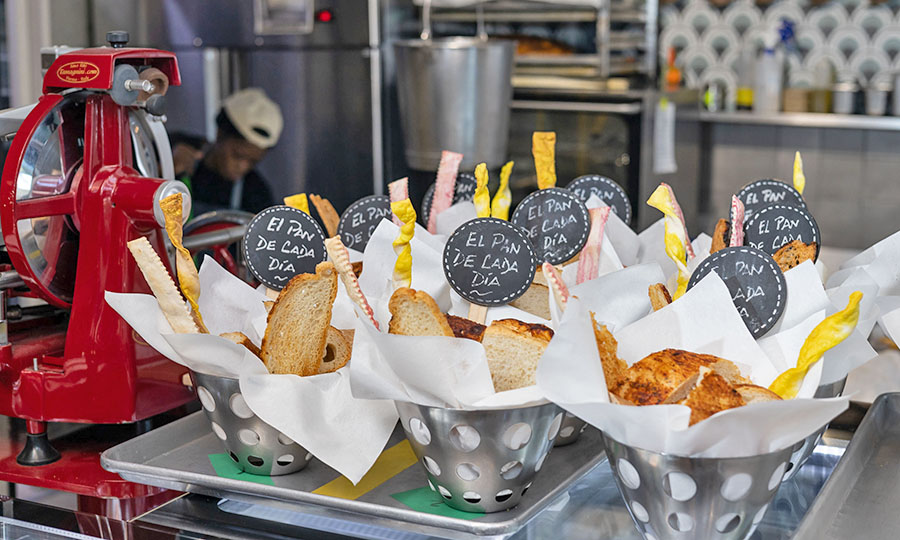 Las hermosas paneras con pan de cada da hecho por Nolita