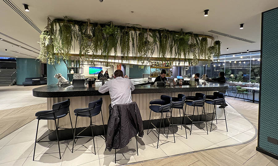 El Bar del restaurante Lila del Hotel Pullman