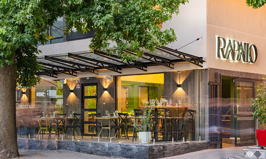 Fachada del restaurante italiano Rapallo en Concepcin