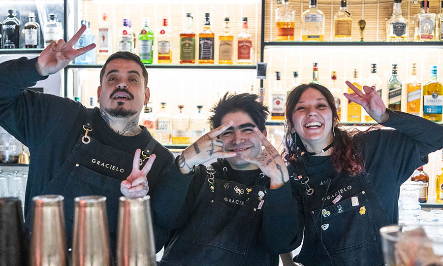 Parte del equipo de Bartenders de Gracielo