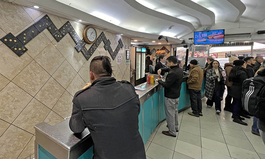El saln de servicio principal del Domin de Agustinas