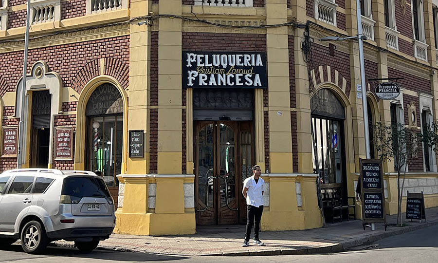 La Peluquera Francesa, donde cortan el pelo - Peluquera Francesa Boulevard Lavaud