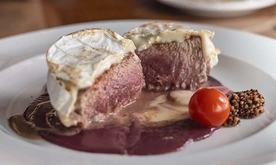 Filete al camembert  - Peluquera Francesa Boulevard Lavaud