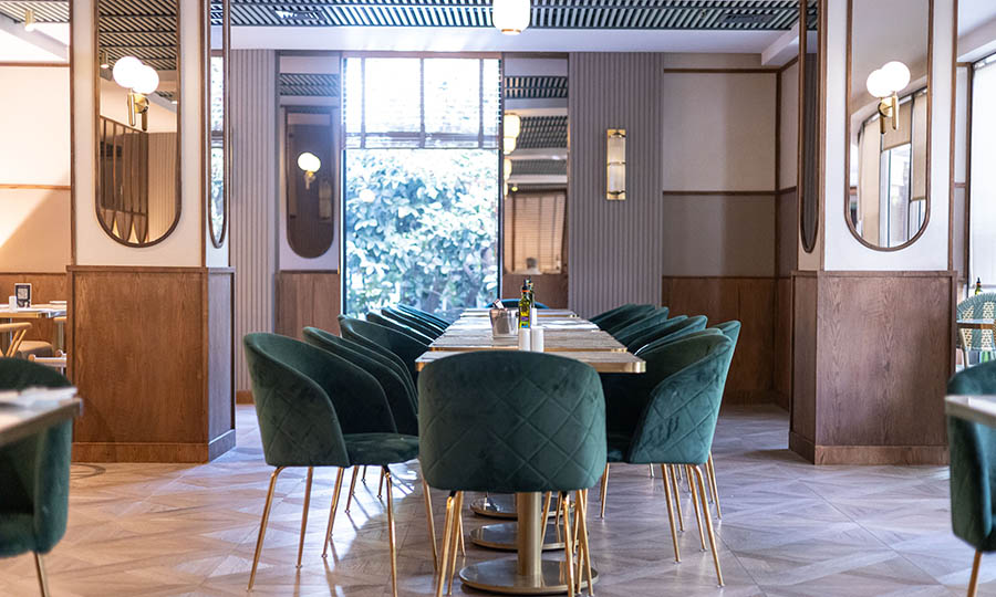 El saln interior del restaurante Nosu
