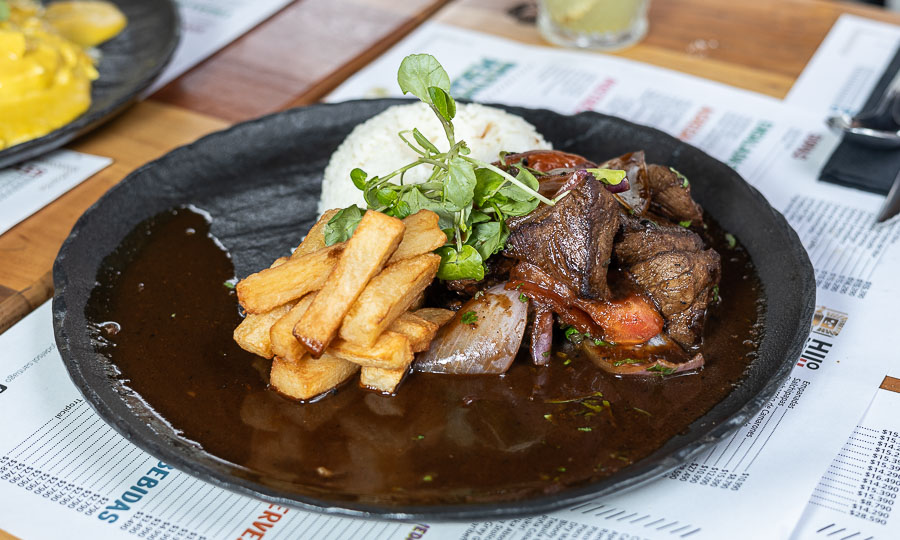 Lomo saltado tradicional