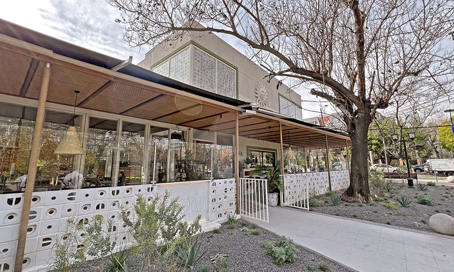 Fachada del restaurante Dagan en Alonso de Crdova