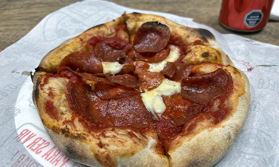 Promo Pizza de pepperoni con bebida pequea