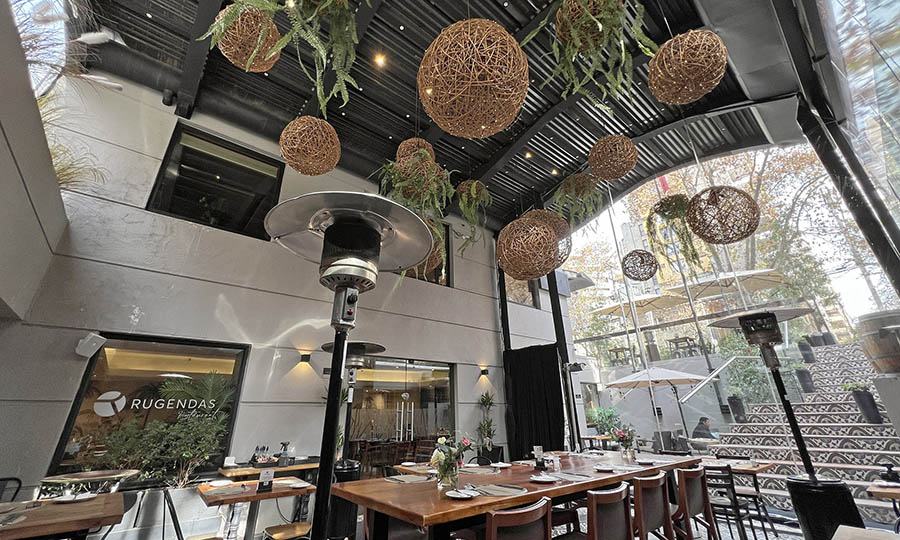 La gran terraza bajo nivel de Rugendas