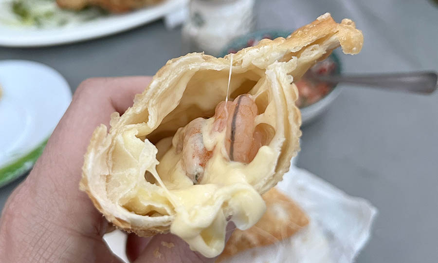 Buenas Empanadas fritas de Queso y de Camarn Queso